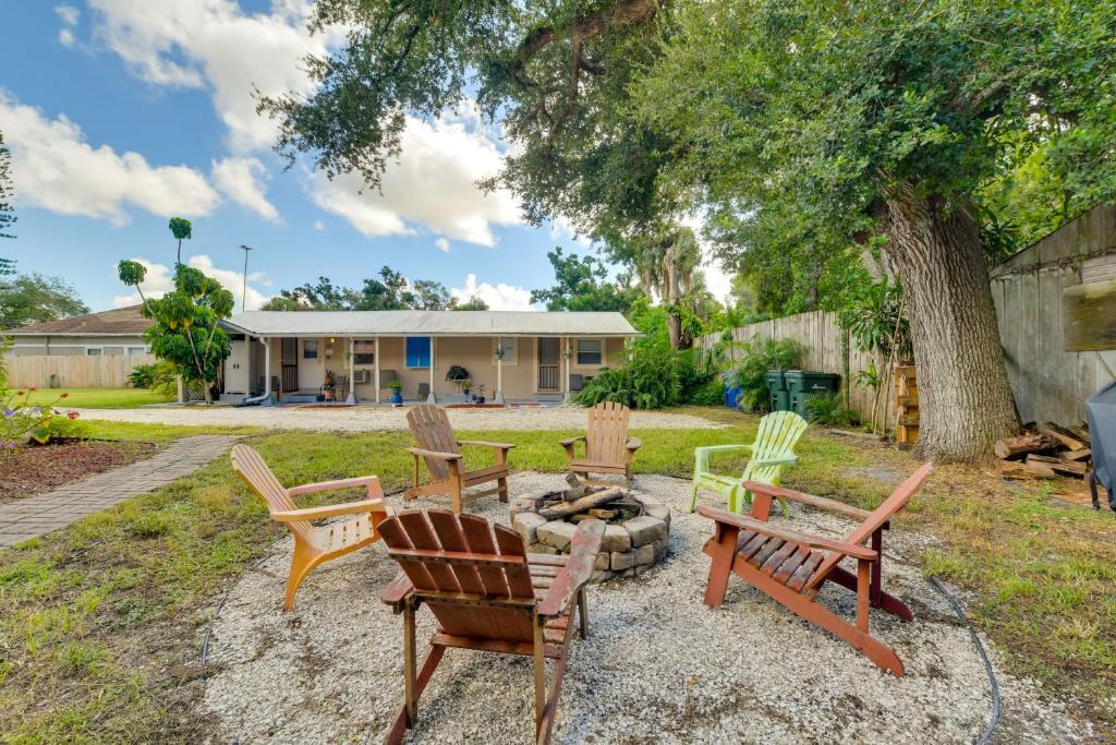 Laurel Apartment | < 1 Mi to Beach: Peaceful Escape in Nokomis
