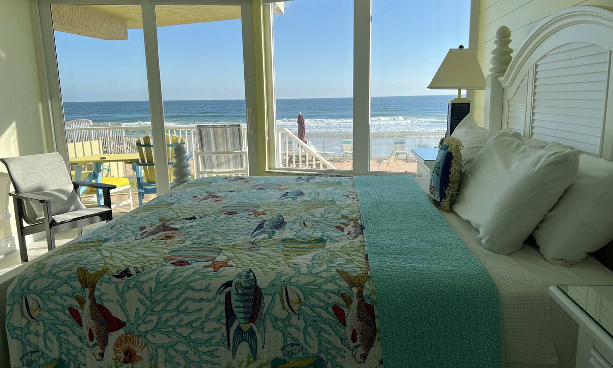 Winthrop Holding Condo | #106 First Floor, Direct Ocean Front, 2 King Beds, 1 Queen Murphy, Dog Free 20#