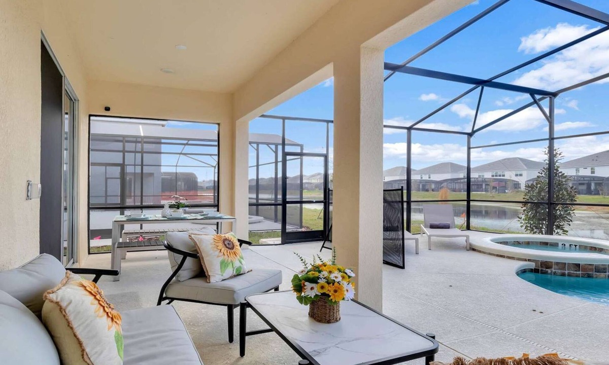 Kissimmee House | 12 bed pool home, sleeps 30, jacuzzi, great location, gated resort, lake view.