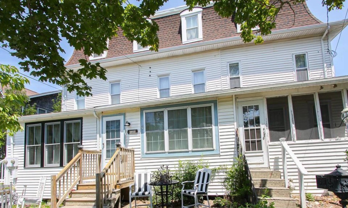 West Cape May House | 129 Third Ave. West Cape May and Dog Friendly