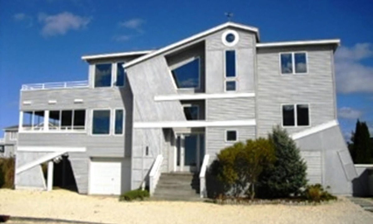 Loveladies House | 170F Sea Pine Dr, LLC 736