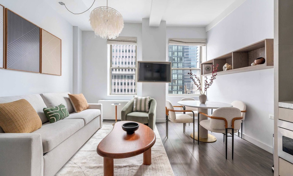 Financial District Apartment | 17John: Luxury One Bedroom Apartment