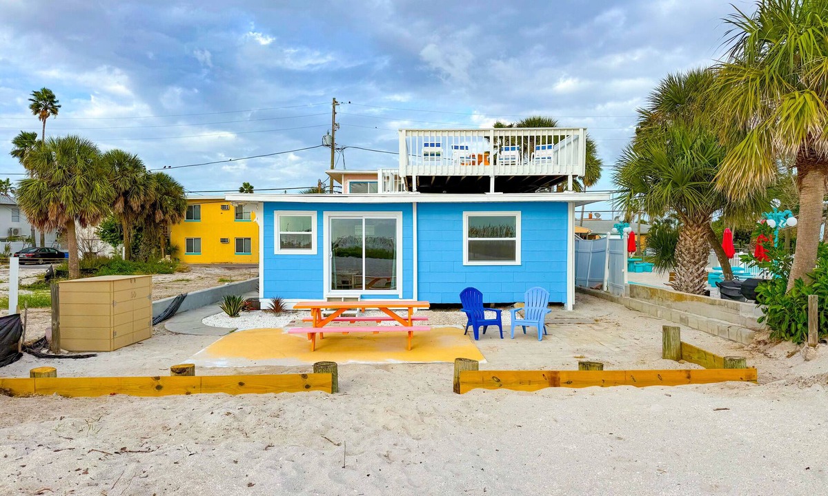 Treasure Island House | 1950s Retro Beach Bungalow directly on the Beach! Spectacular Views! Gulf-Blvd