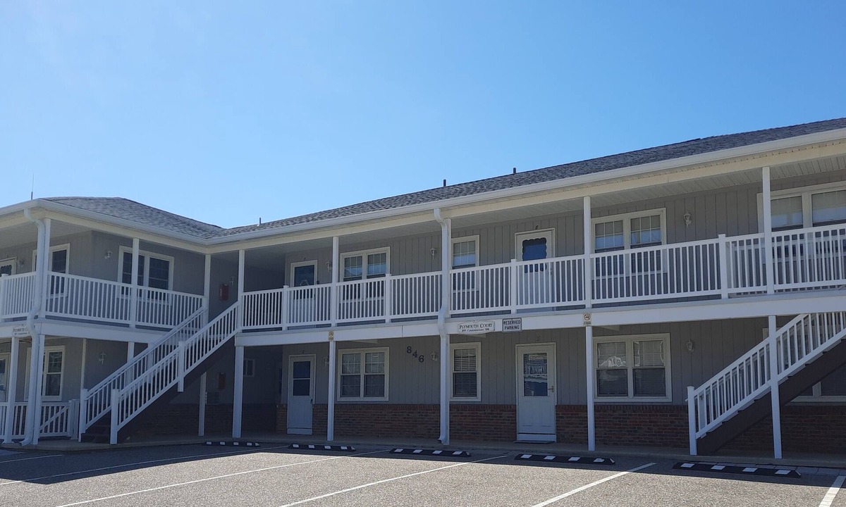 North End Condo | 1BR Condo Beach Block Location – Under 500 feet to the Beach & Boardwalk