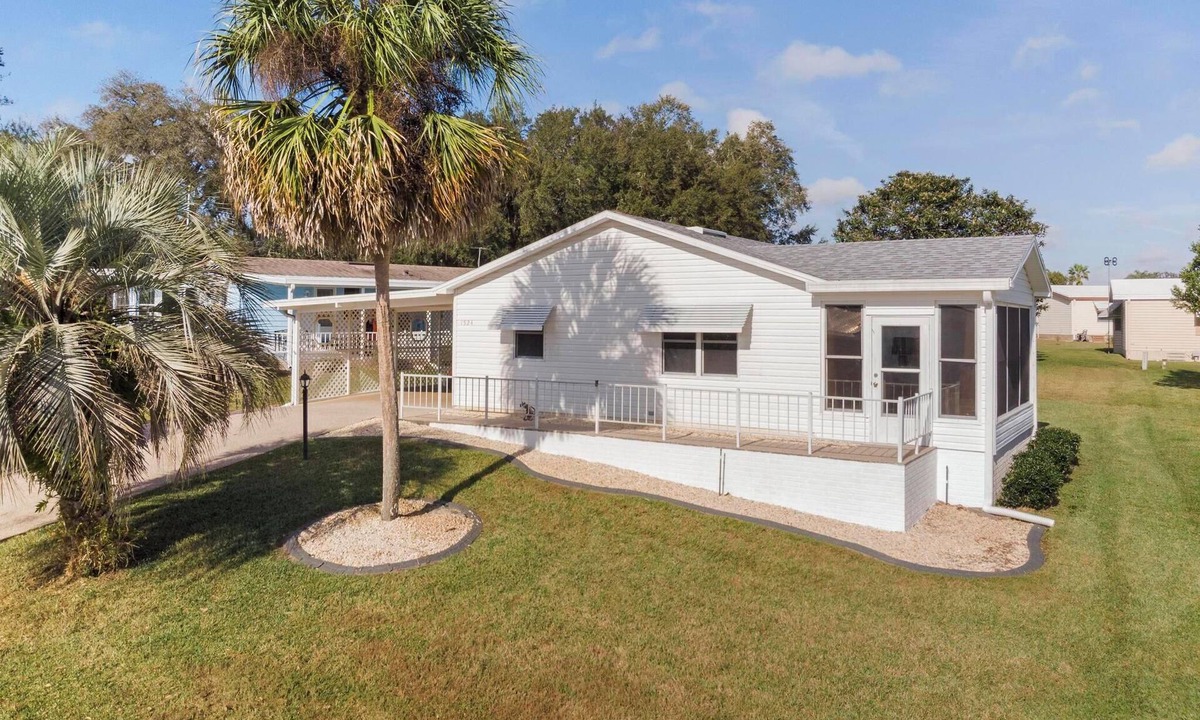 The Villages House | 2/2 Ranch home, Golf Cart, near Shopping & Spanish Springs