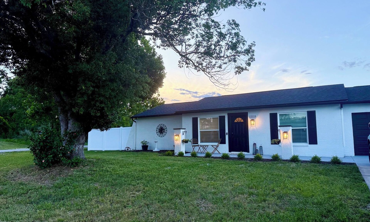 Spring Hill House | 2-bedroom house with fully fenced in backyard with private pool.