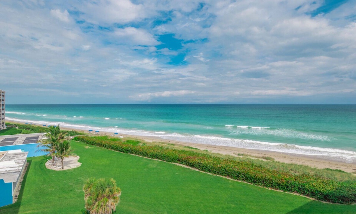 Hutchinson Island South Condo | 2 Bedroom Oceanfront Condo at Turtle Reef Club, Jensen Beach!