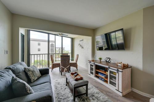 Marco Island House | 2 Mi to Tigertail Beach: Quiet Waterfront Condo