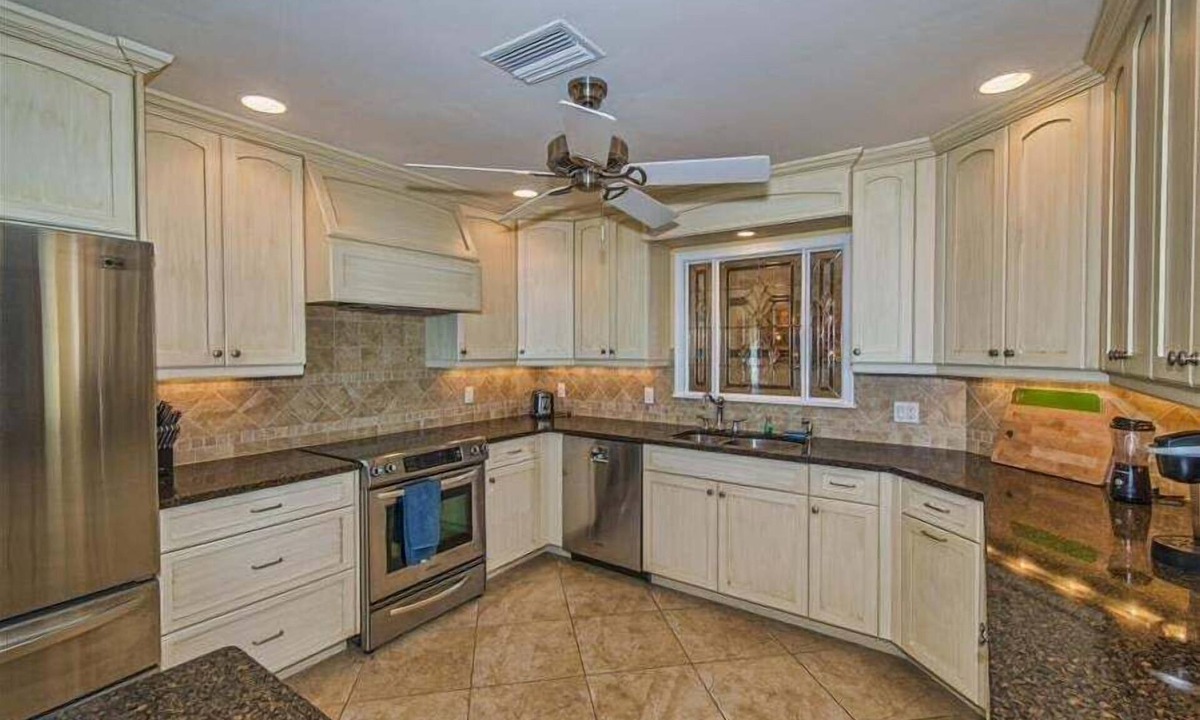 Boca Grande House | 2961 Shore Ln - 3 bed/3 bath - Pool Home - Gulf front!