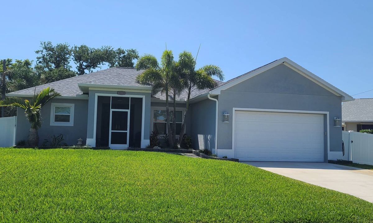 South Venice House | 3/2 Newer Home near beaches