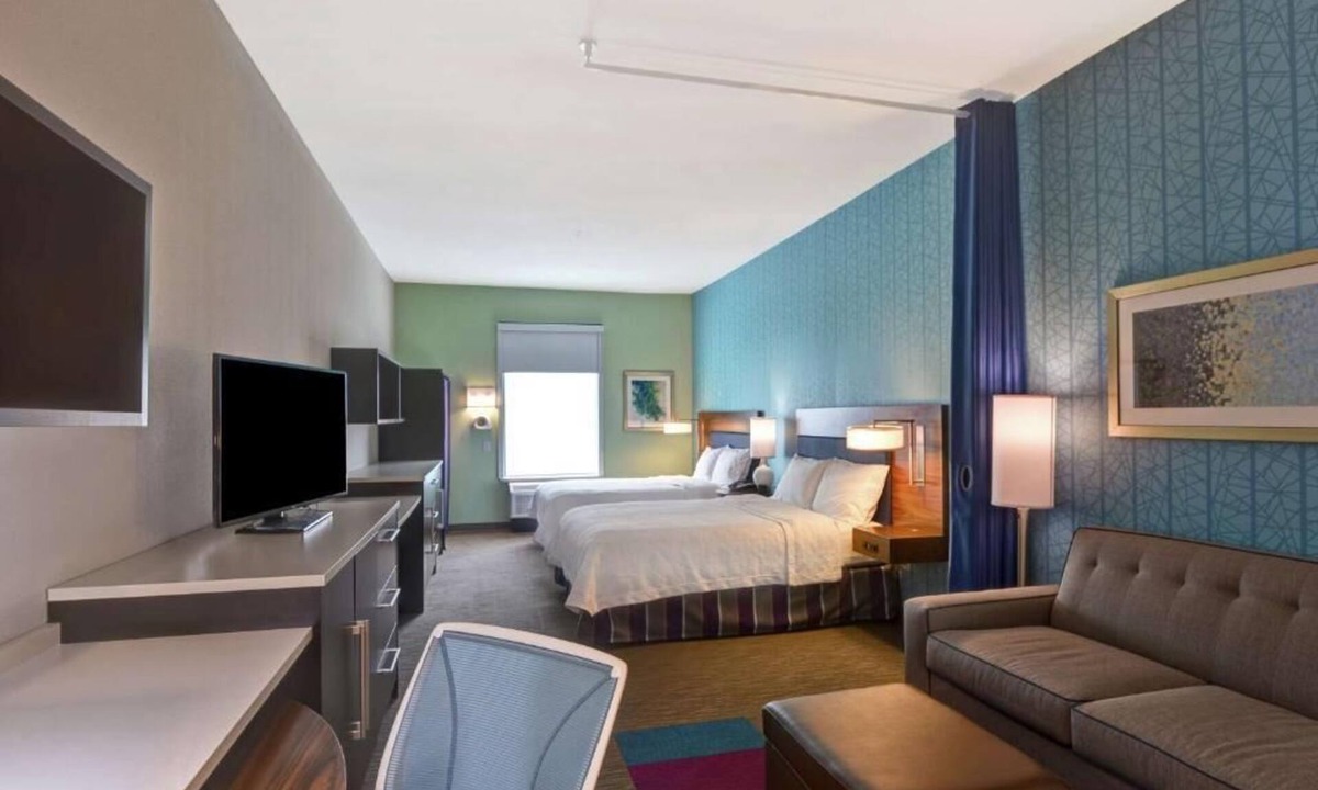 Ferry Pass Hotel | 3 Affordable Units! Onsite Pool, Breakfast, Minutes to Five Flags Speedway