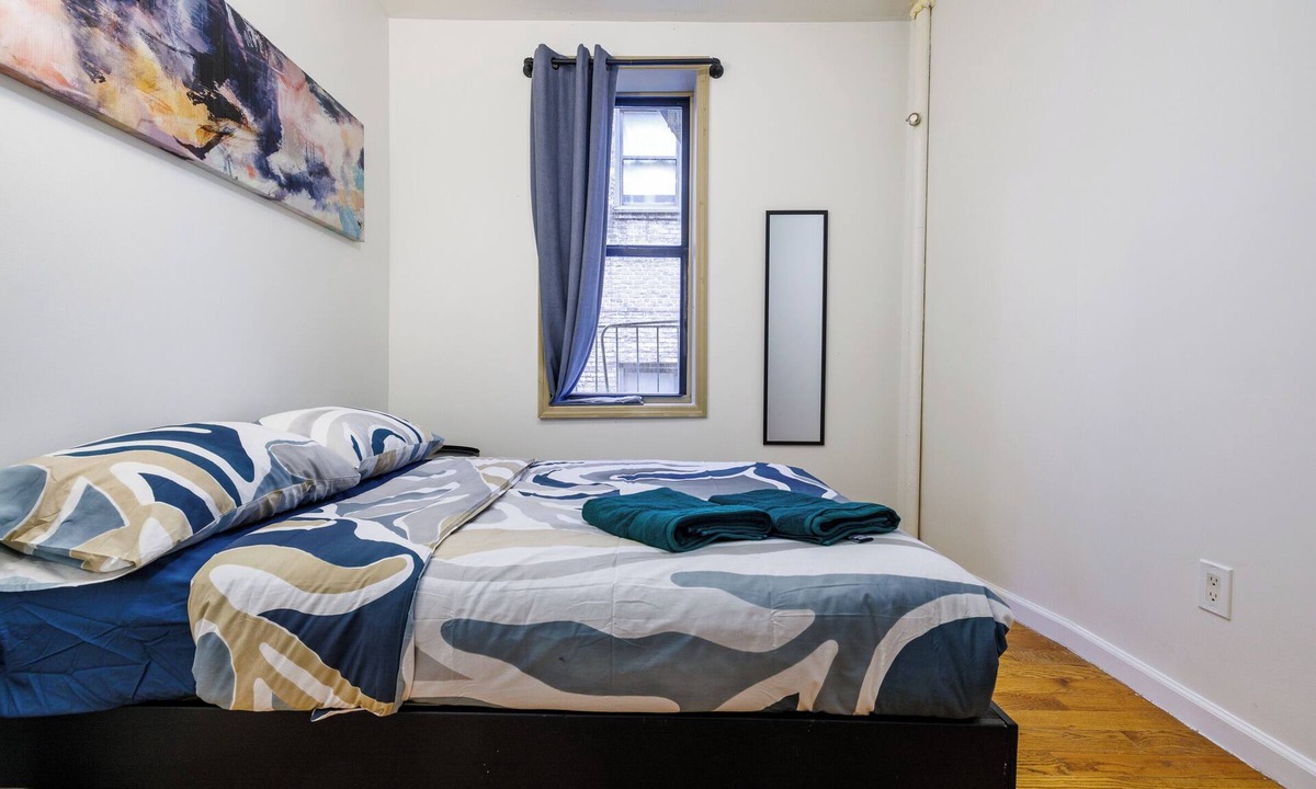 Manhattan Valley Apartment | 3 bedroom apartment walking distance COLUMBIA UNIVERSITY