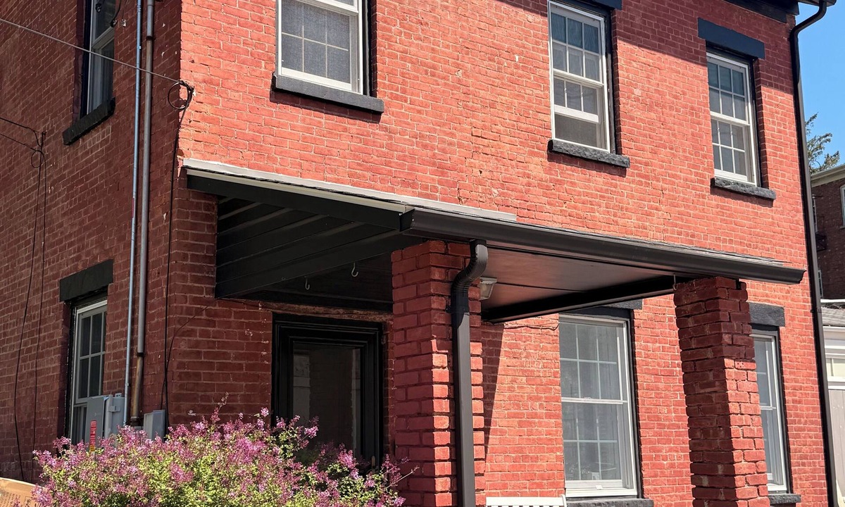 Philipstown House | 3-bedroom Cold Spring house with yard, patio, EV charger, AC, hot tub, fire pit
