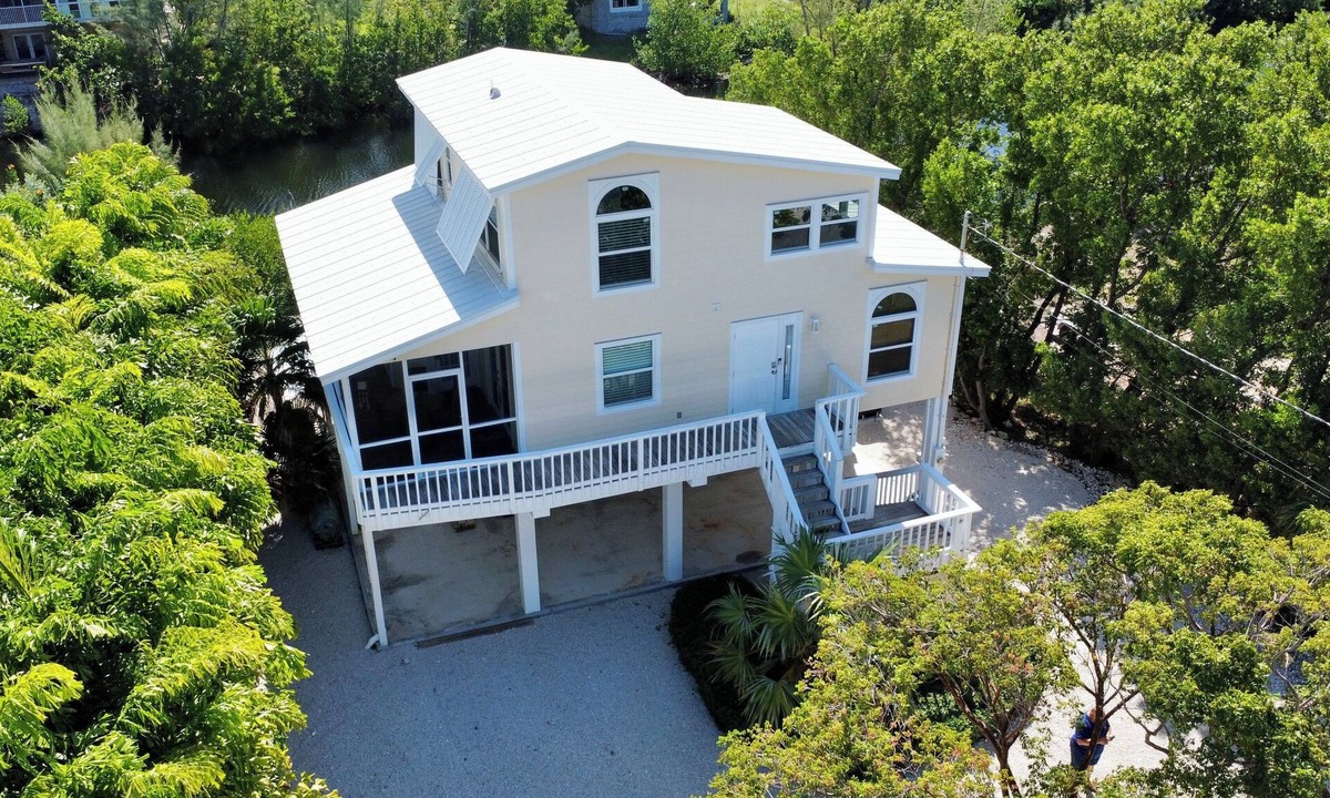Islamorada House | 3-bedroom cozy pool home in exclusive Venetian Shores, Islamorada .