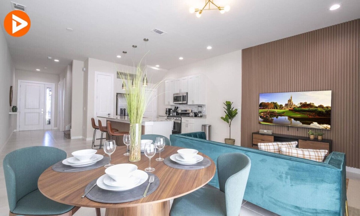 Bay Lake Villa | 3-Bedroom Home Resort near Disney