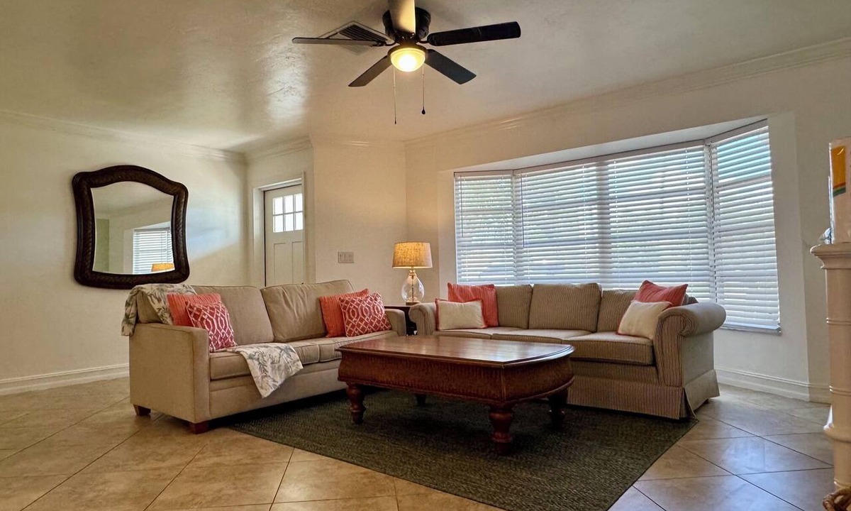 Biggar House | 3-bedroom house with AC in charming Fort Myers