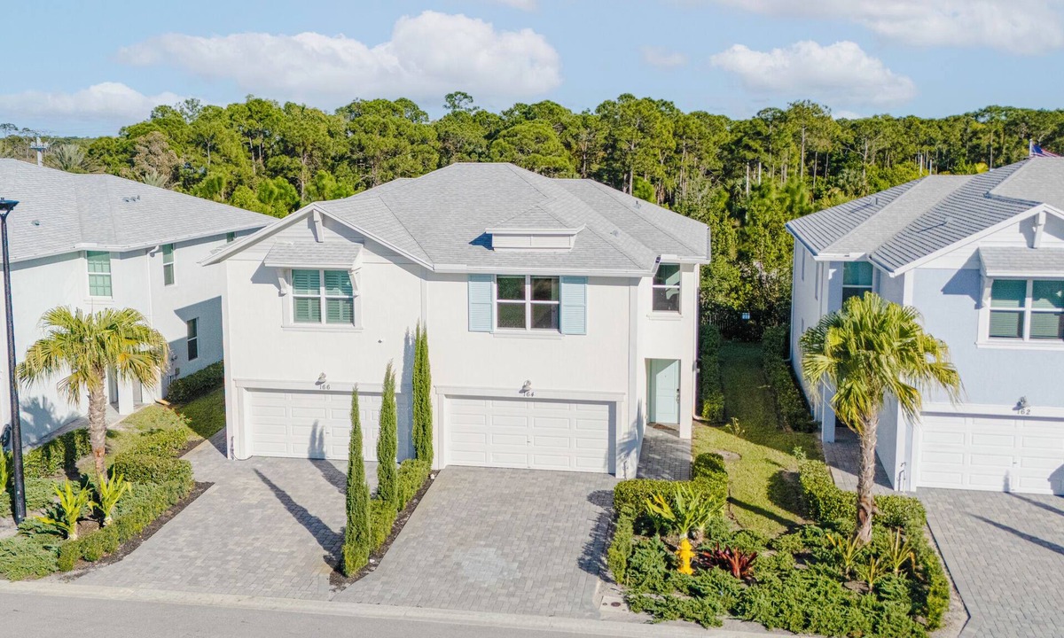 Jensen Beach House | 3-BR - Coastal Chic Beach House, Pet Friedly, w Heated Pool