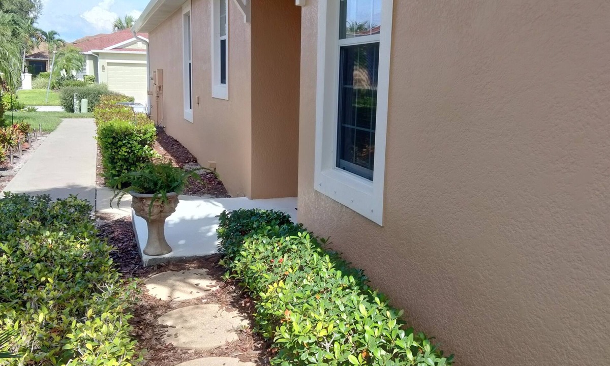 Whitney Beach Villa | 3 BR villa in lovely Bradenton minutes from gorgeous Anna Maria Island beaches.