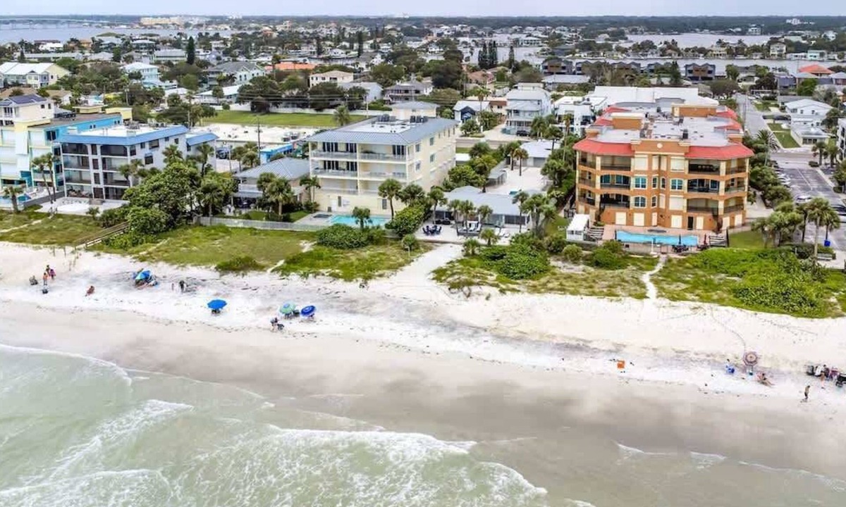 Indian Rocks Beach House | 3 Palms Beach House