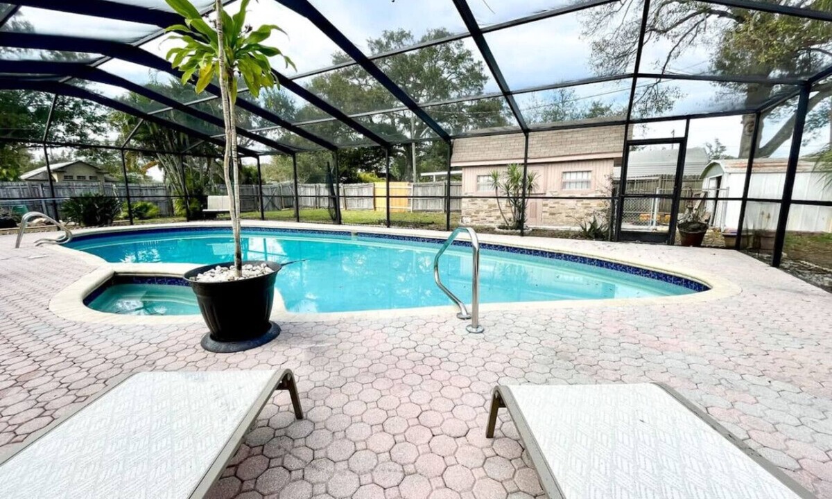 Sun Bay South House | 3915 W Wisconsin Ave · Modern Pool Home W/Hot Tub AND Pool Table!