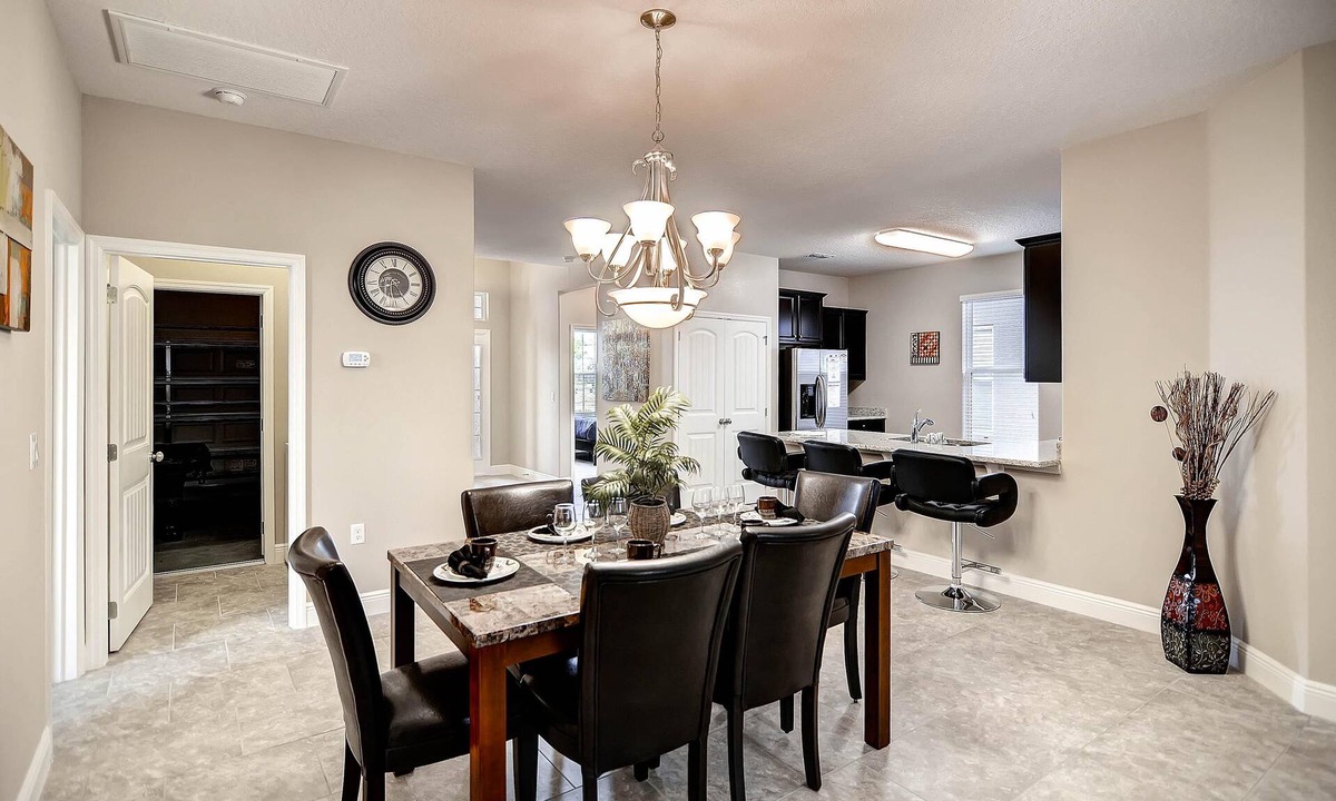 Loughman House | 4329ac - Solterra Resort