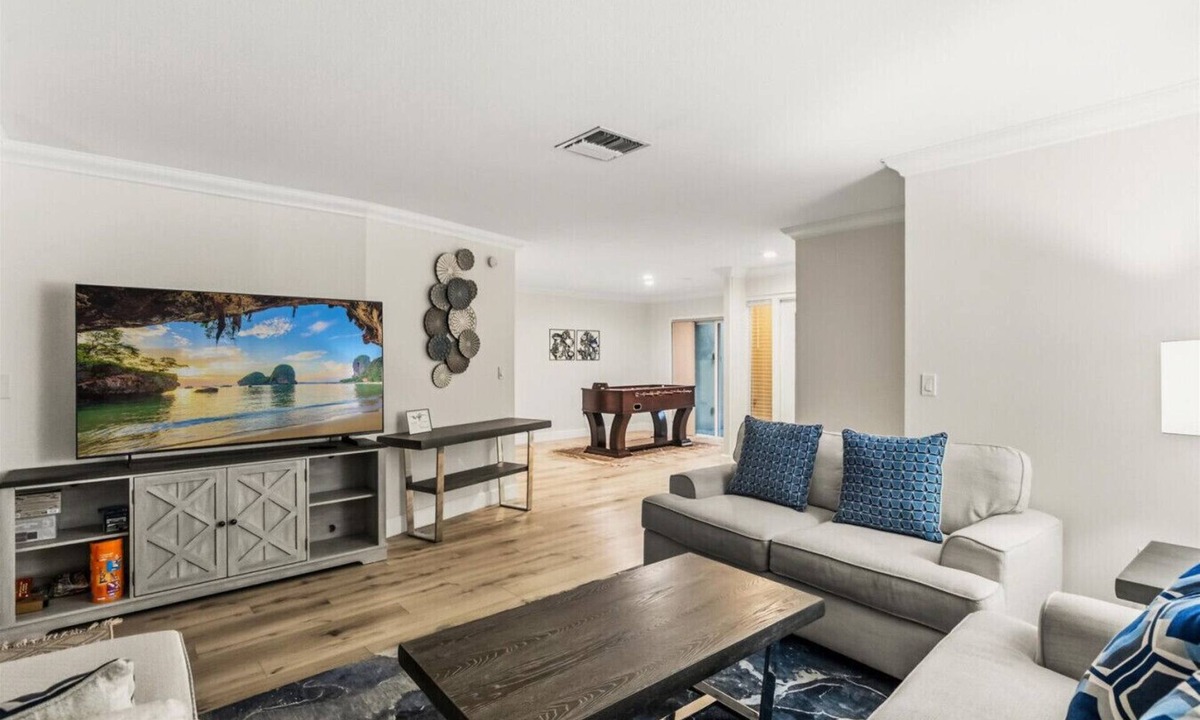 Westlake Village Villa | 4BR | Saltwater Pool + Fireplace | ⭐10/10 | Near Honeymoon Island | Sleeps 9