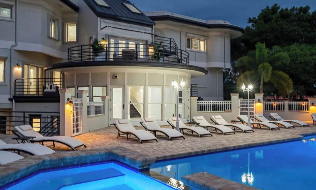 Fort Pierce House | 9K SF Waterfront Mansion/Pool