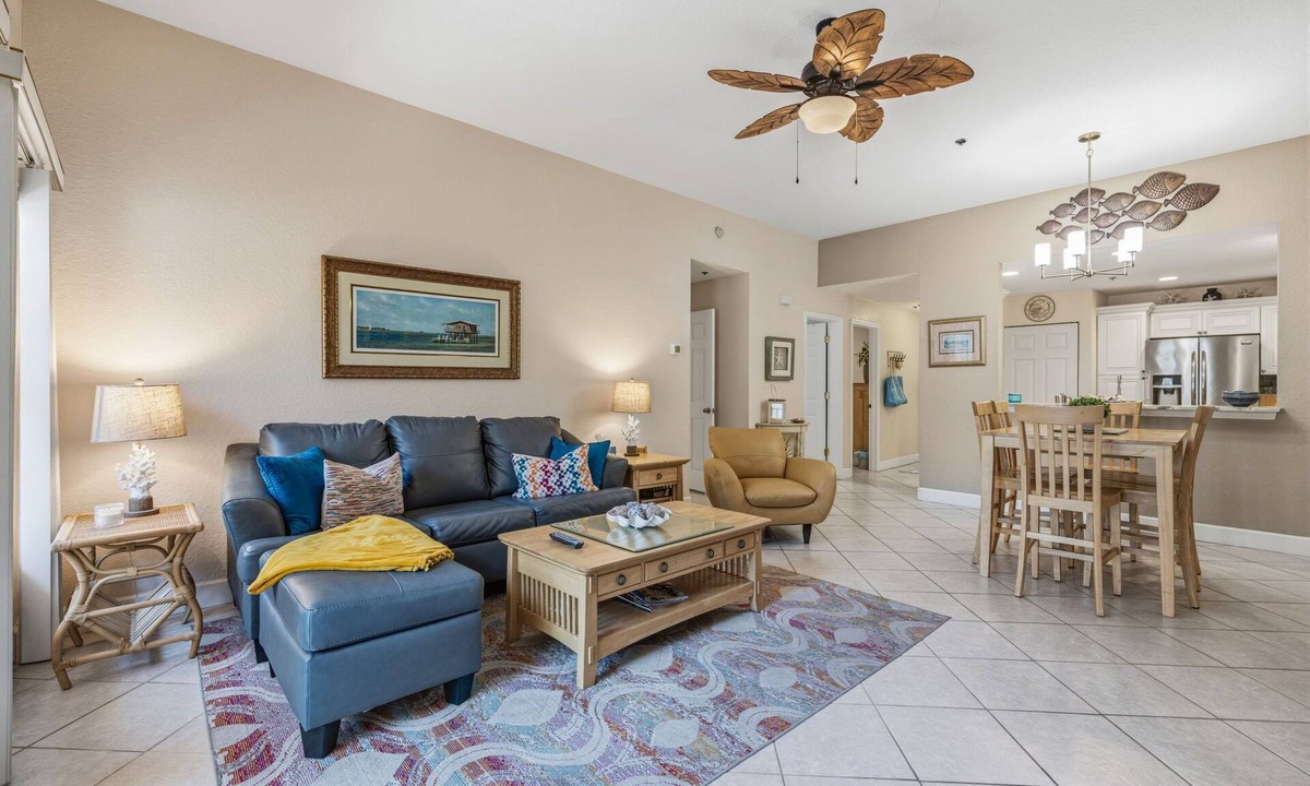 Independence Square House | A private beachfront condo just steps from beach