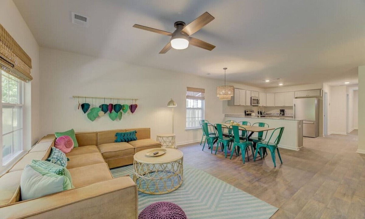 Columbia Villa | A Sunny & Stylish 4BR/3BA w King Beds & WiFi