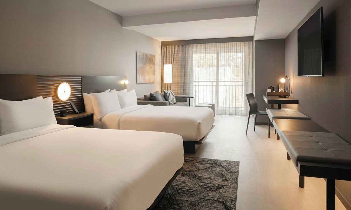 Asheville Hotel | AC Hotel by Marriott Asheville Biltmore Village