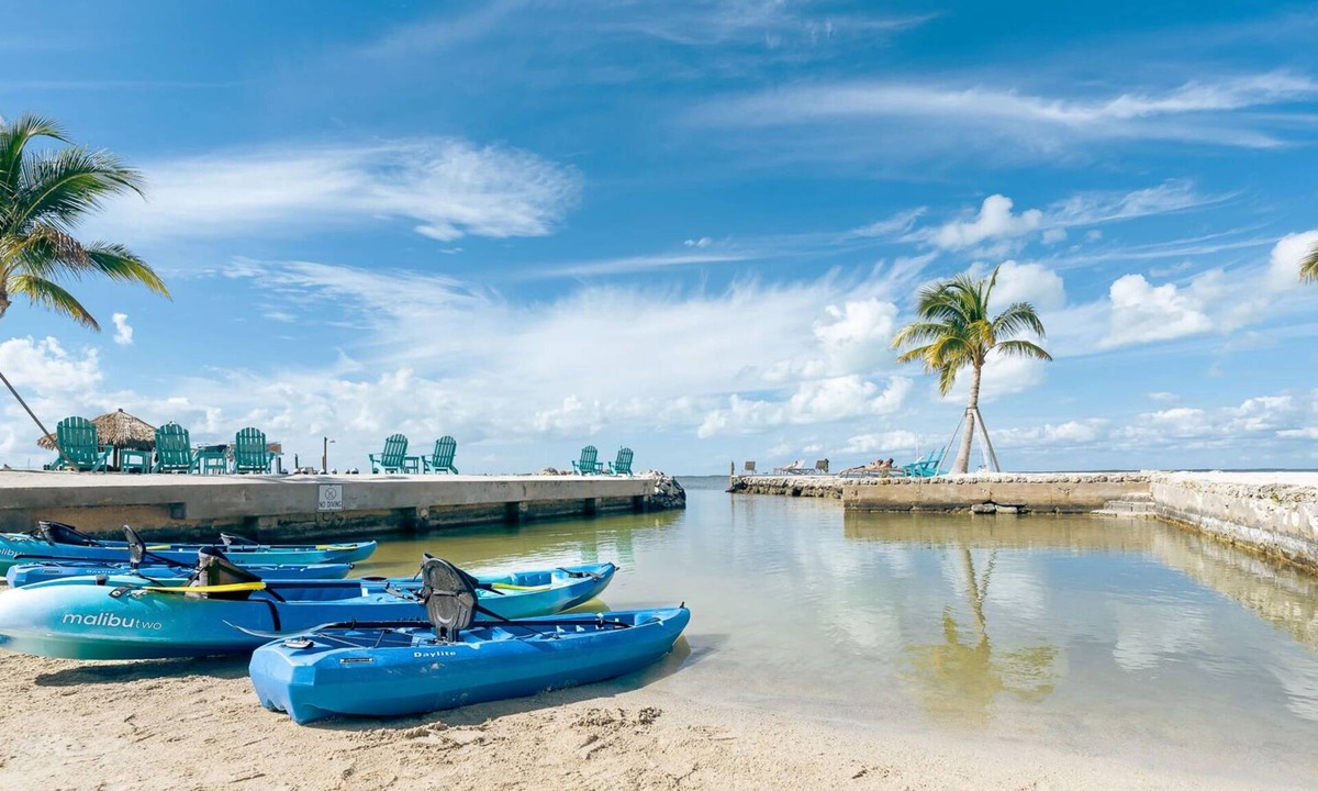 Key Largo Hotel | Adventure & Serenity: Private Sandy Beach, Free Bikes & Paddleboards!