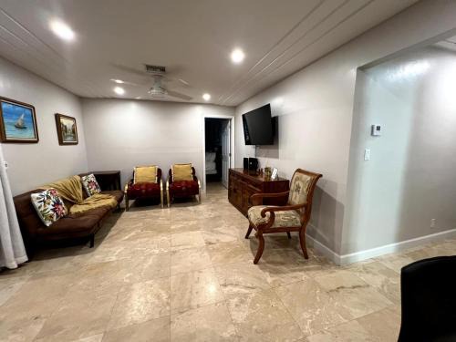 Poiciana Park II Apartment | Almeria House
