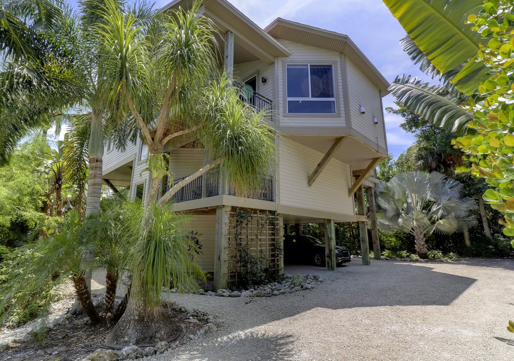 Gulf Pines House | Amatheia's Secret: Private Home in Gulf Pines with Rooftop Deck & Gulf Views!