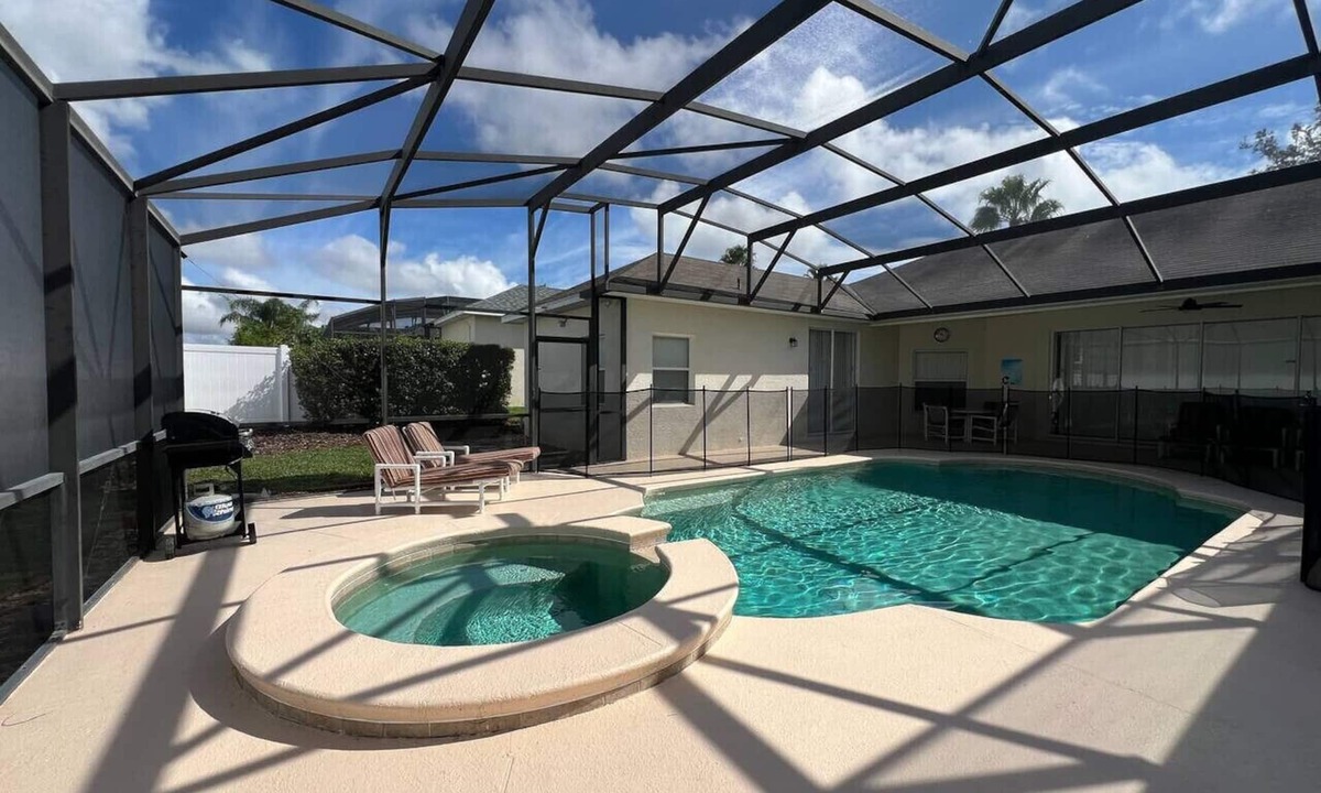 West Haven House | American Manor: Private Pool/Spa and 24/7 Support!