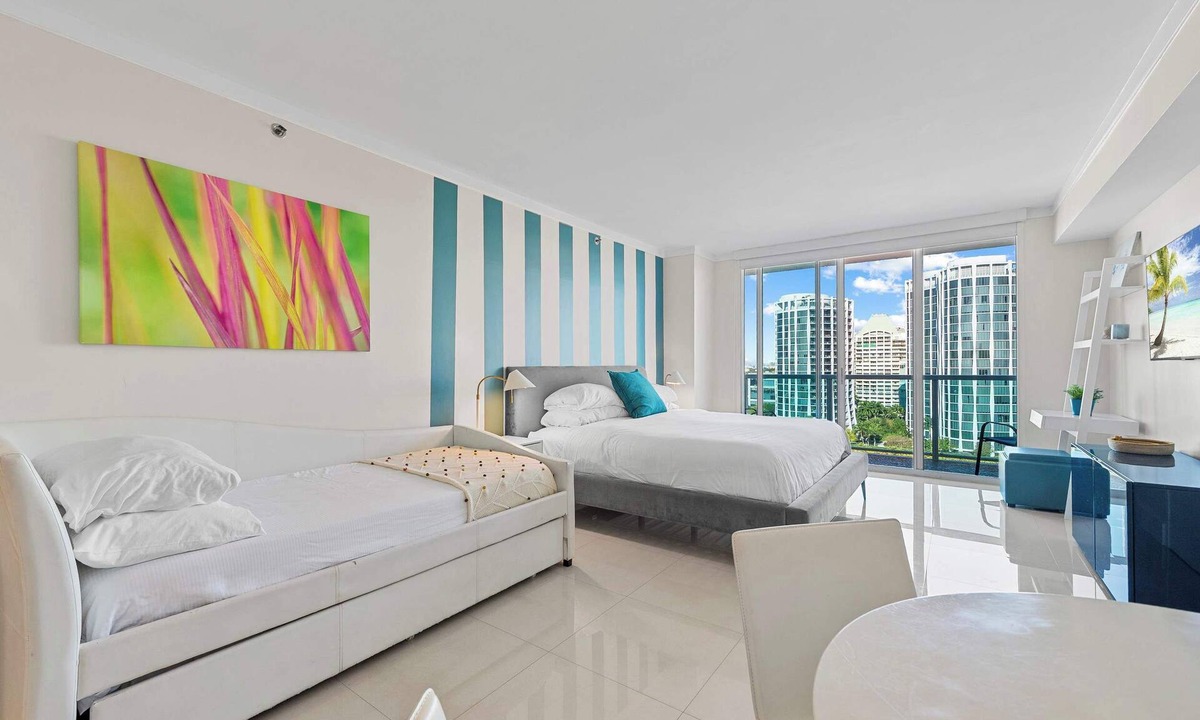 Coconut Grove Condo | Arya Coconut Grove Luxury Ocean View Studio