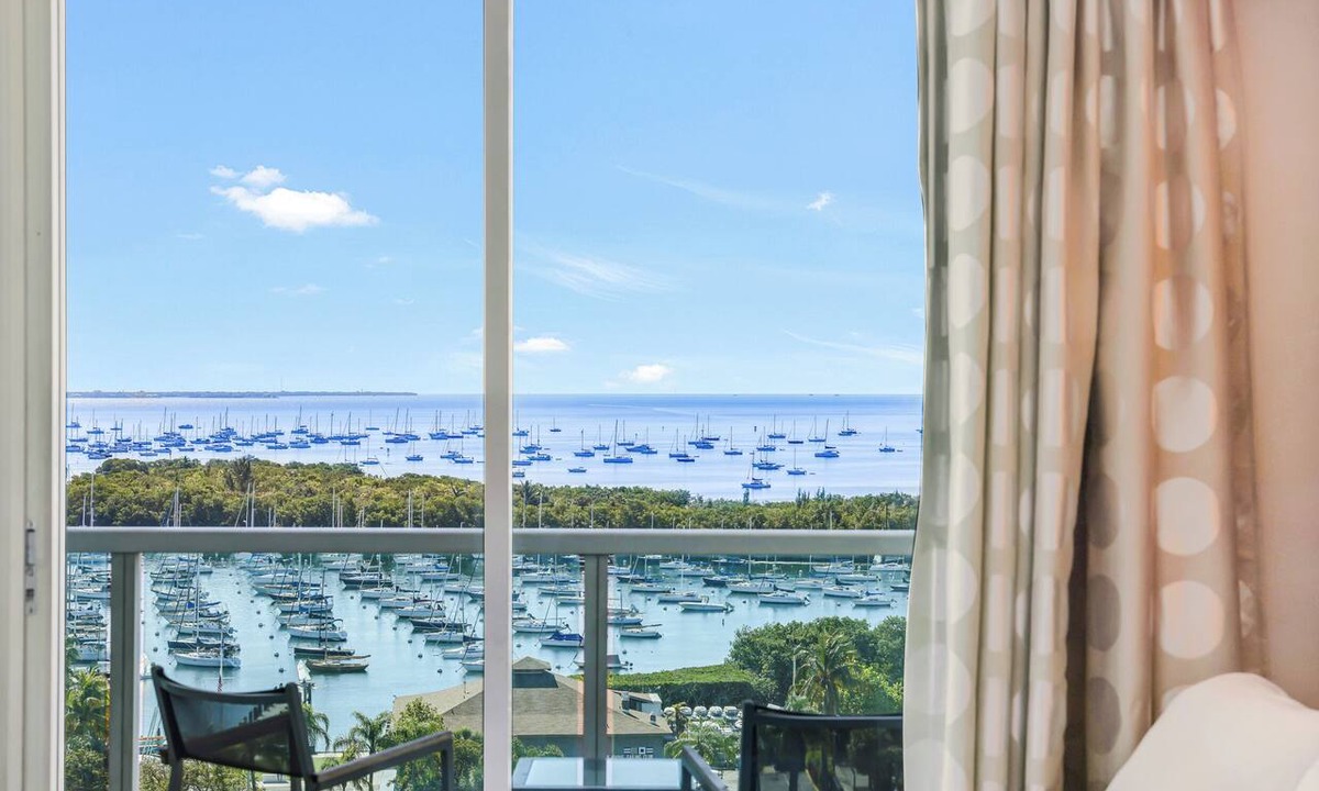 Coconut Grove Condo | Arya Hotel Studio Apartment Coconut Grove, Ocean View and Free Parking