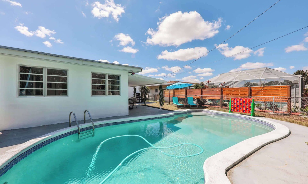 Ives Estates House | Aventura Ives Family Home