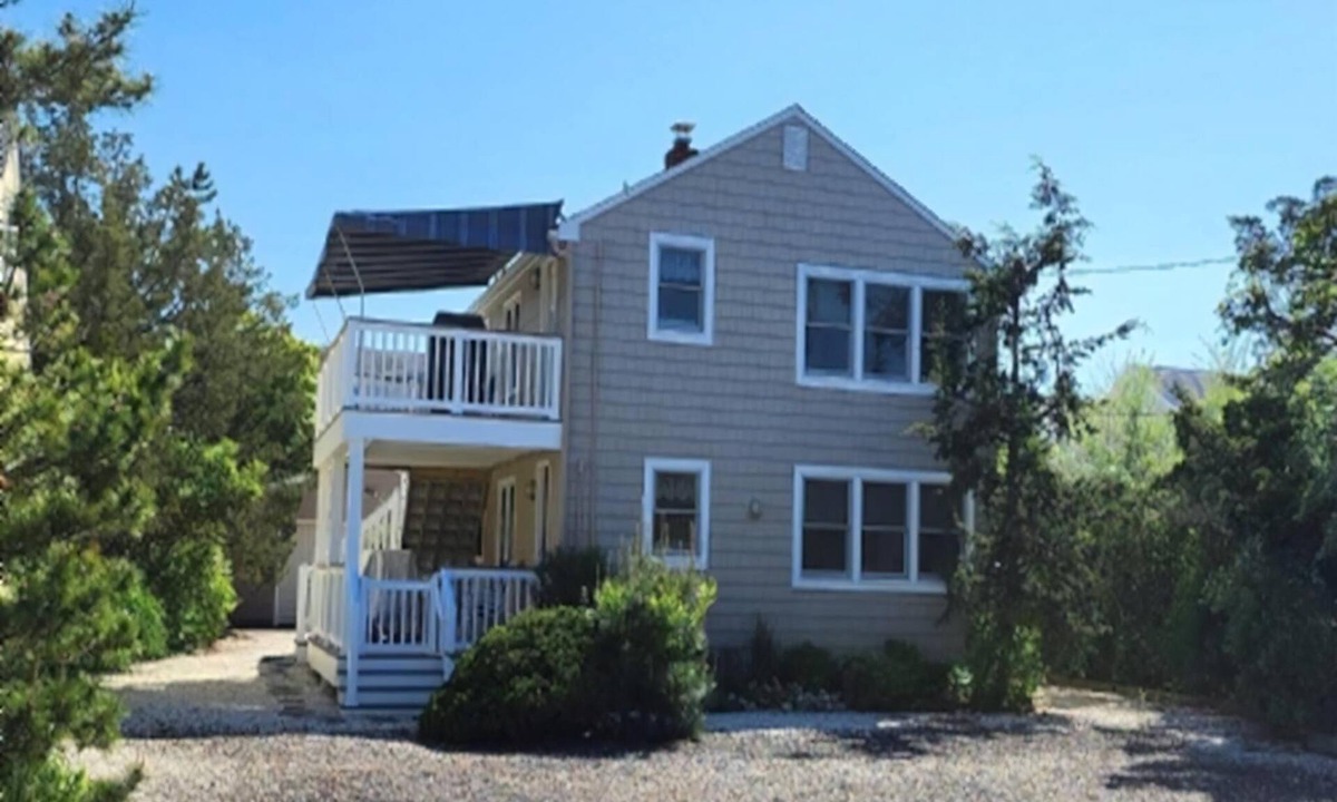 Beach Haven Apartment | Awesome apartment in Barnegat Light with 3 Bedrooms and WiFi