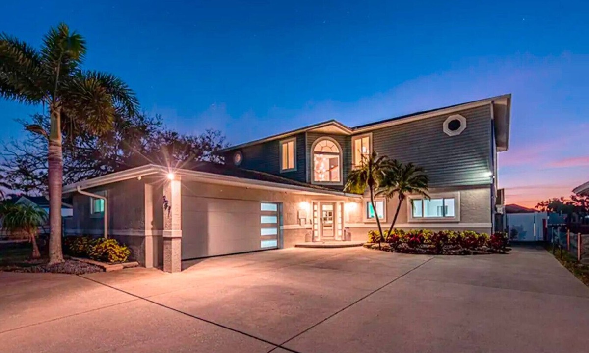 Indian Rocks Beach House | Azule| Waterfront Villa with Private Dock