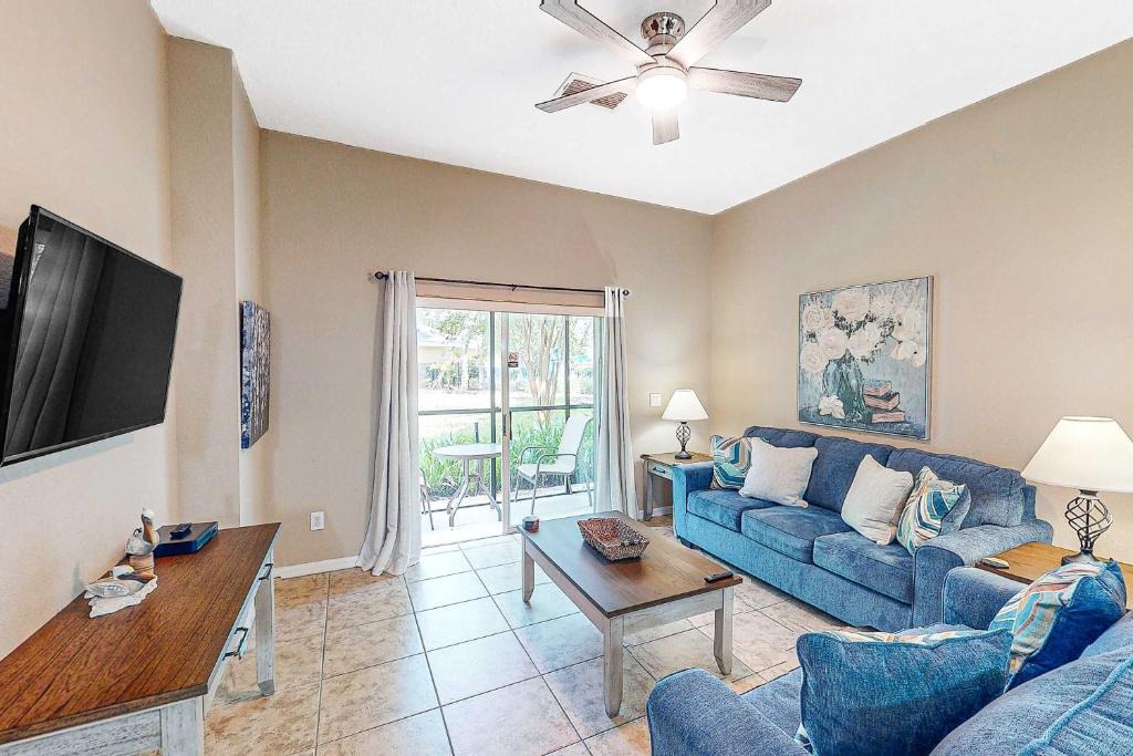 Bahama Bay House | Bahama Bay Resort first-floor condo with pools & tennis court - near theme parks