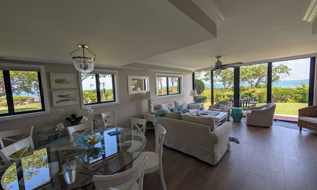 Key Largo House | Bay Views and Sunsets From Every Room : Buttonwood End-Unit Townhome : 36' Slip