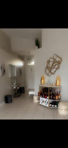 Royal Palm Beach House | Be at home away from home