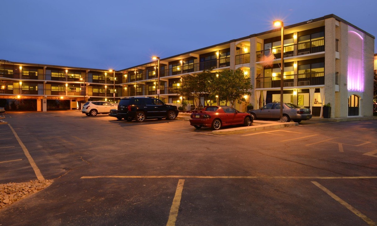 Dewey Beach Hotel | Beach House Dewey