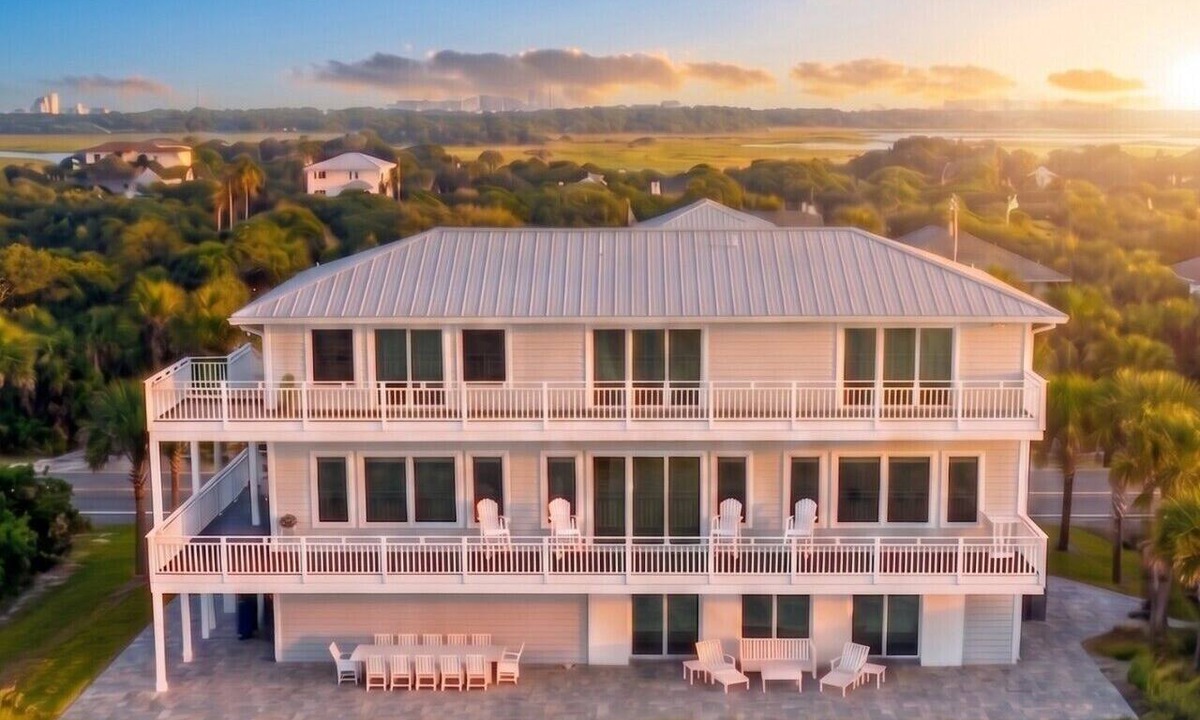 Vilano Beach House | Beach Therapy. Oceanfront Modern Luxe 5BR Home. Sleeps 12. St. Augustine