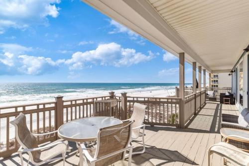 Bel Air House | Beachfront, 4 Bed , White Sands Haven, Penthouse ,Pool