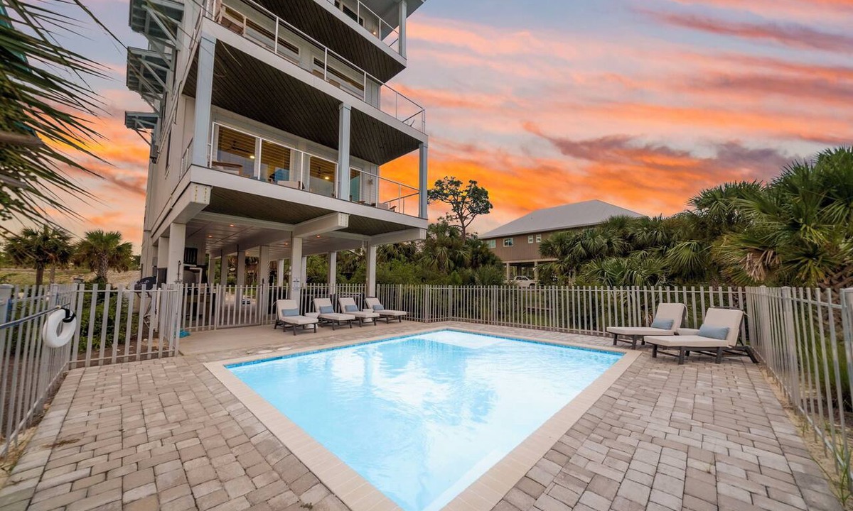 Indian Pass House | Beachfront LUX~Private ~Pool~Hot Tub~Dog Friendly