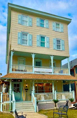 Ocean Grove Hotel | Beachliner Hotel