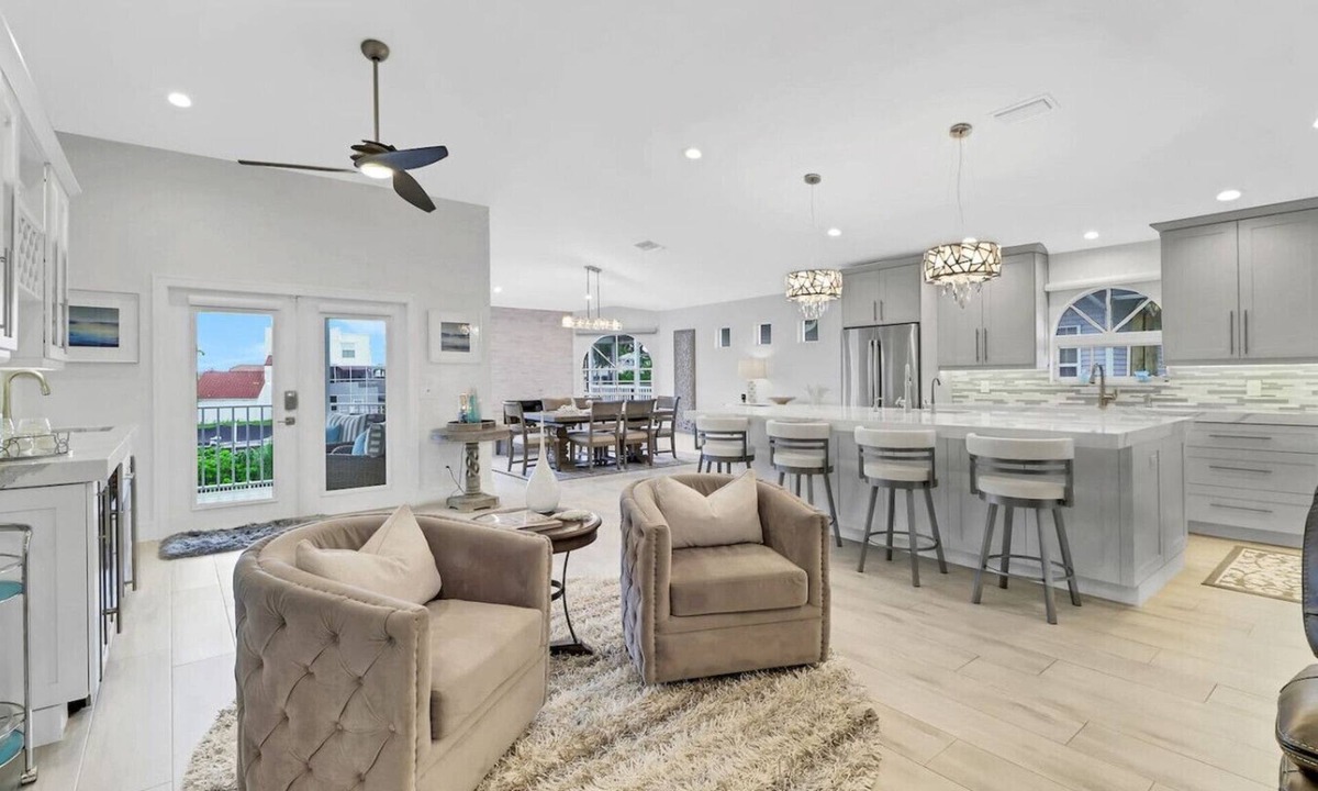Bonita Springs House | Beachside Bliss – Walk to Beach + Pool + Dock