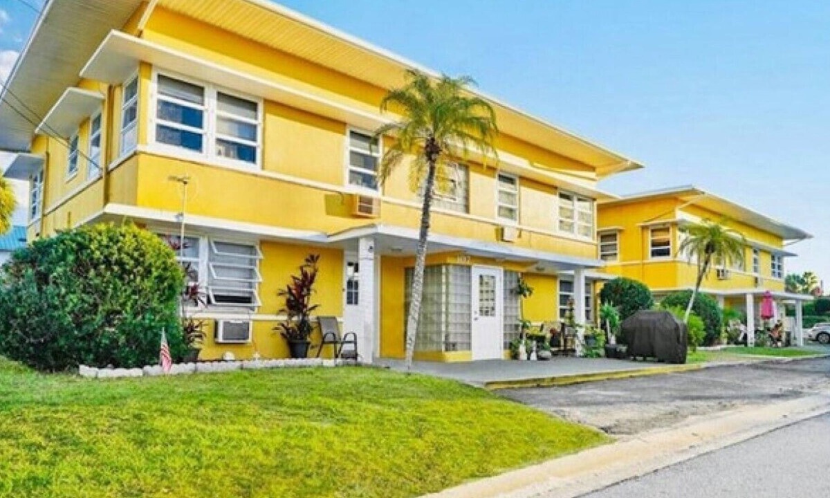 Redington Beach Apartment | Beautiful 1br Hideaway Steps to the shores of Madeira Beach!
