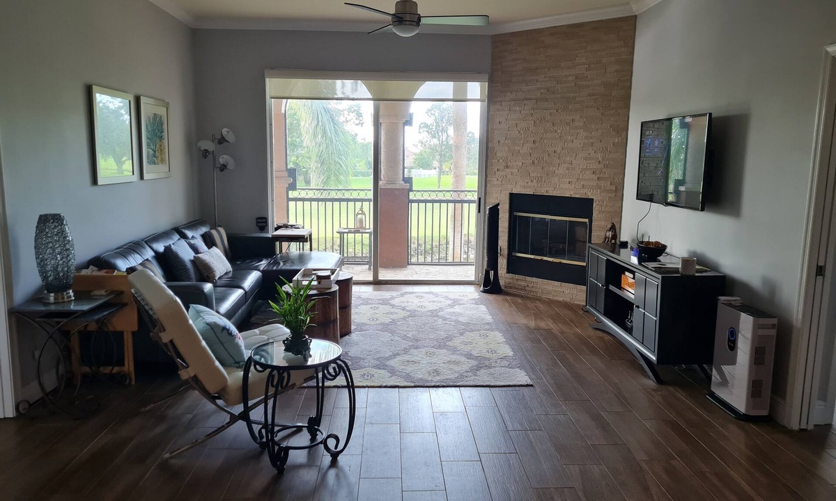 Wellington Condo | Beautiful 2 bed condo located near world famous National Polo Center.